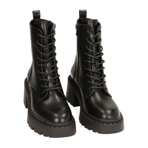 Anfibi neri, tacco 6,7 cm