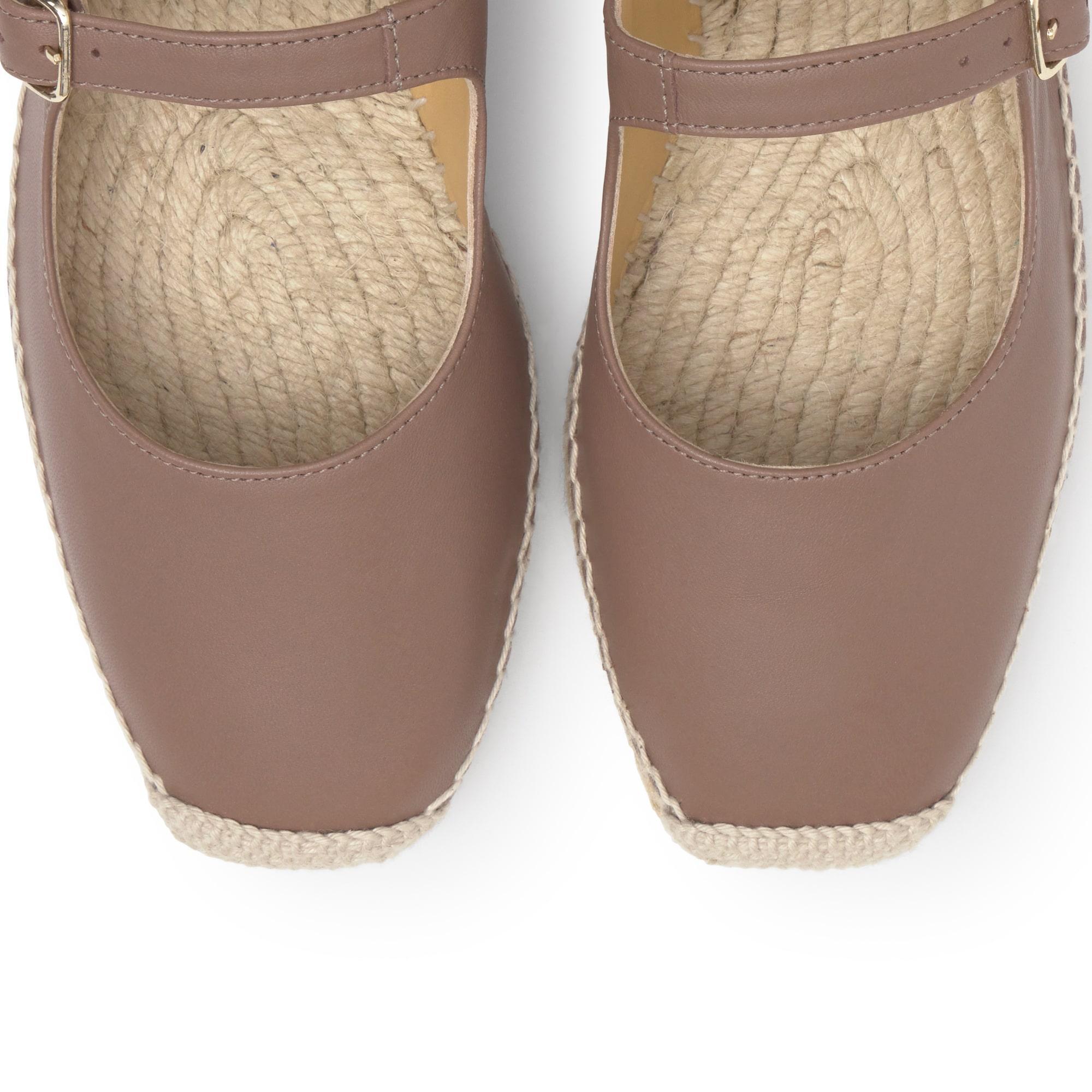 Alpargata Pepa plana mary-jane en napa con hebilla