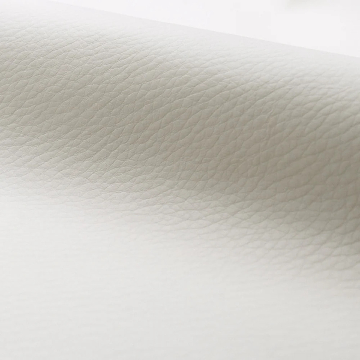Chaise de bureau pivotante en bois et PU blanc - Basile