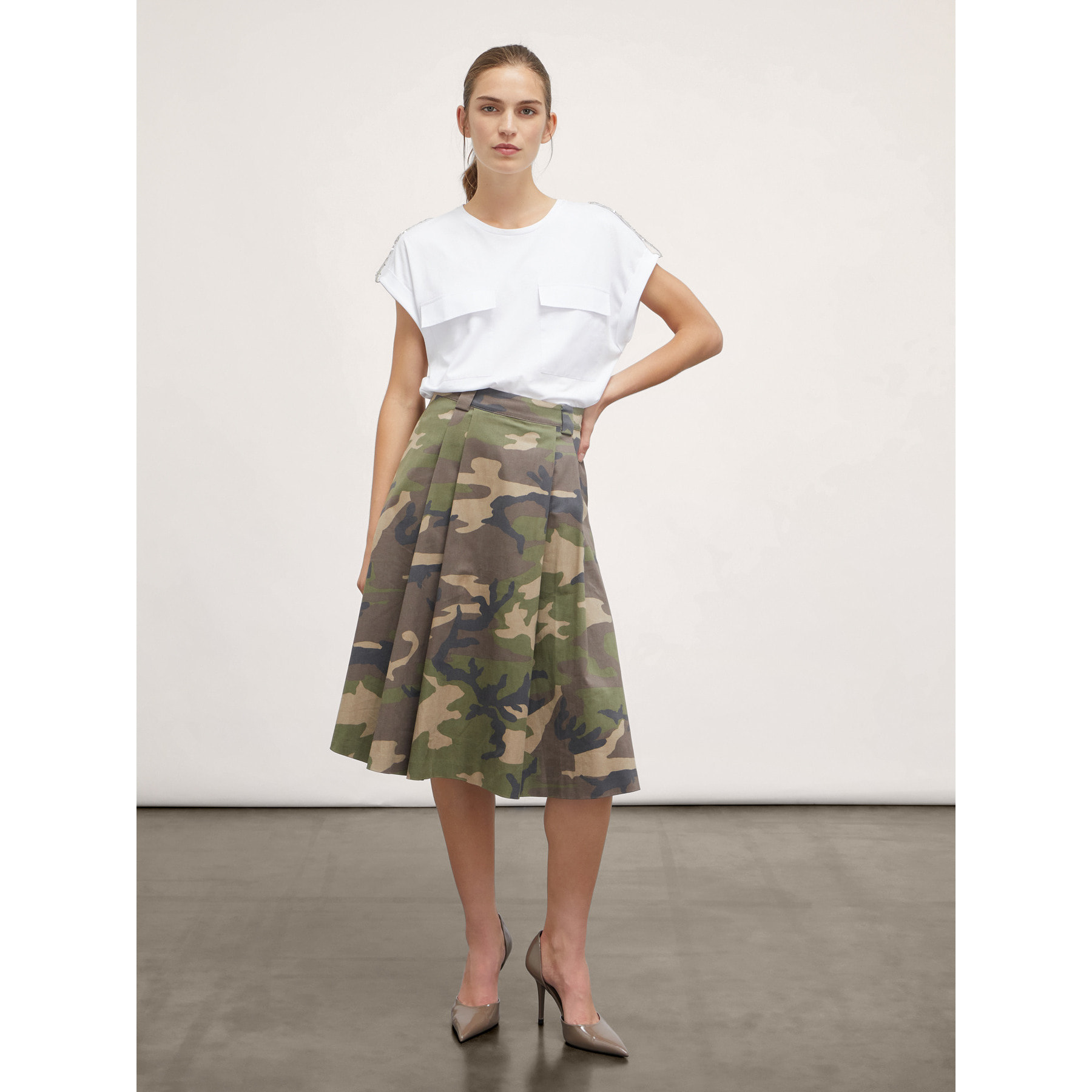 Motivi - Falda midi plisada con estampado de camuflaje - Verde