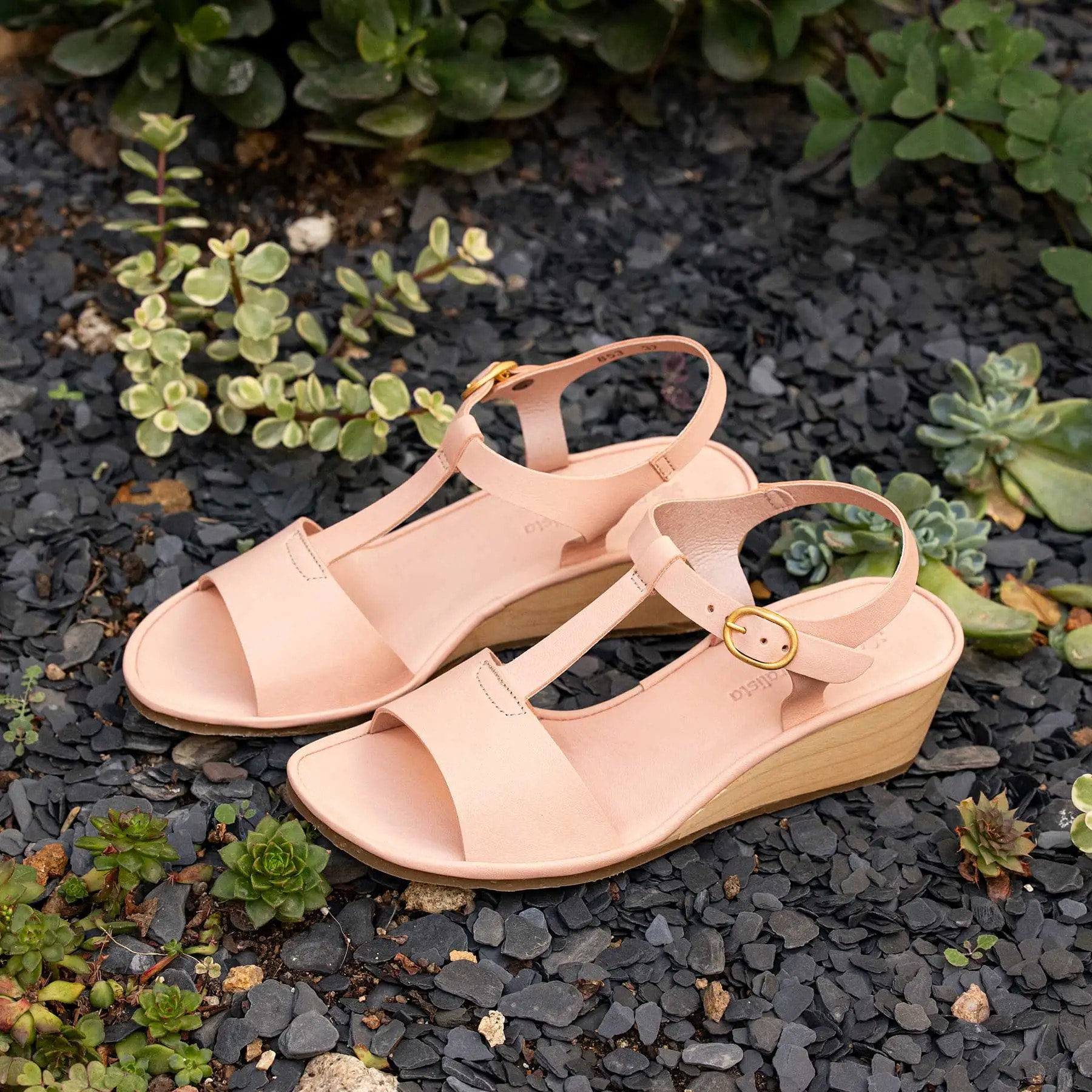 Sandalias con tacón N853 SOFT NAPPA BLACK/ GAIA color Black