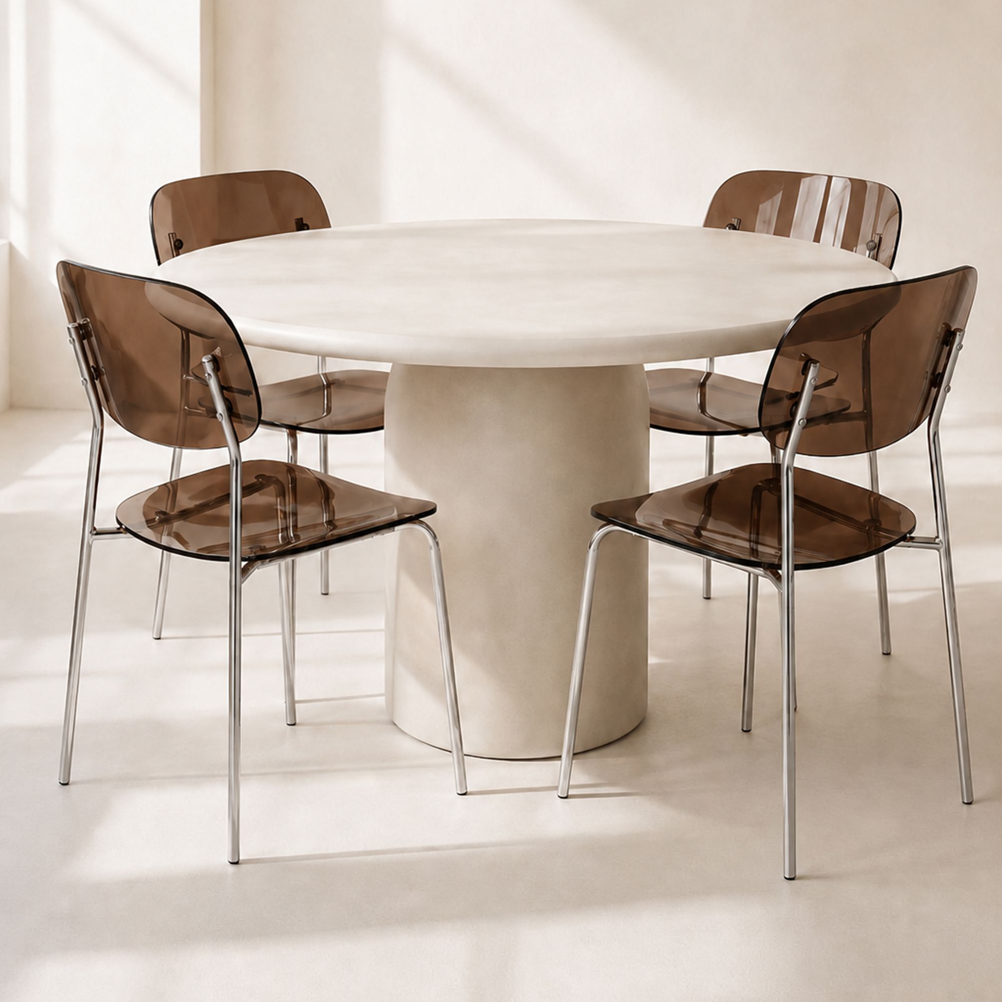 Ensemble table ronde 120cm et 4 chaises en résine acrylique écorce GLAM