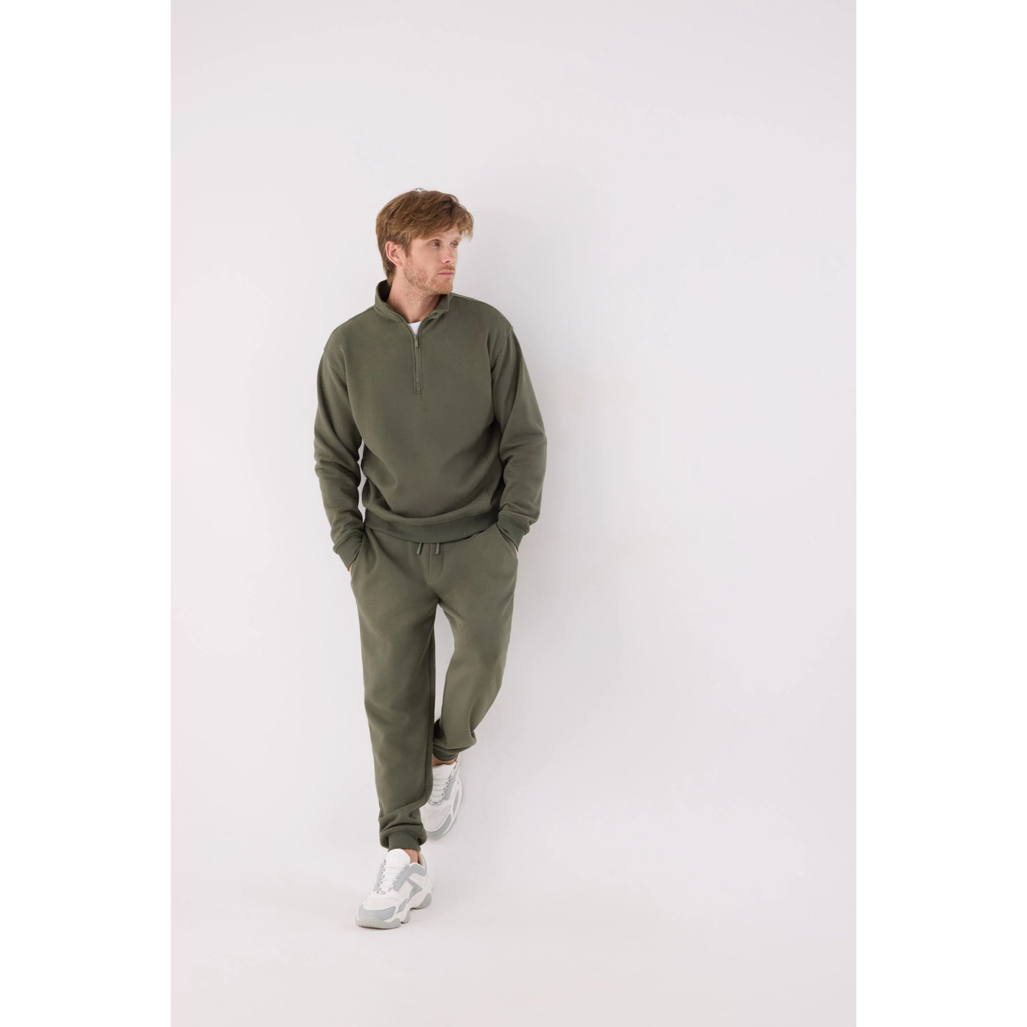 Pantalón deportivo hombre jogger con cintura ajustable verde botella