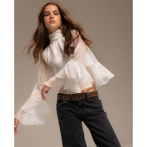Blusa de mujer de gasa con cuello alto, volantes y espalda abierta
