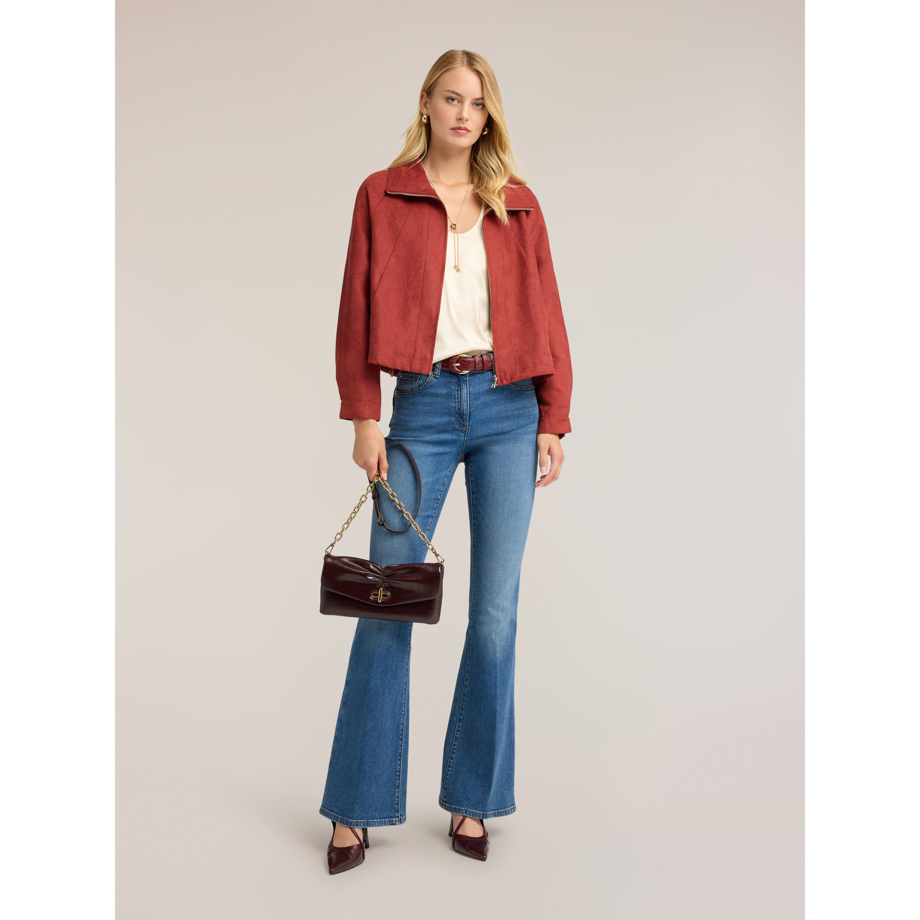 Motivi - Chaqueta corta con cuello alto y cremallera - Rojo