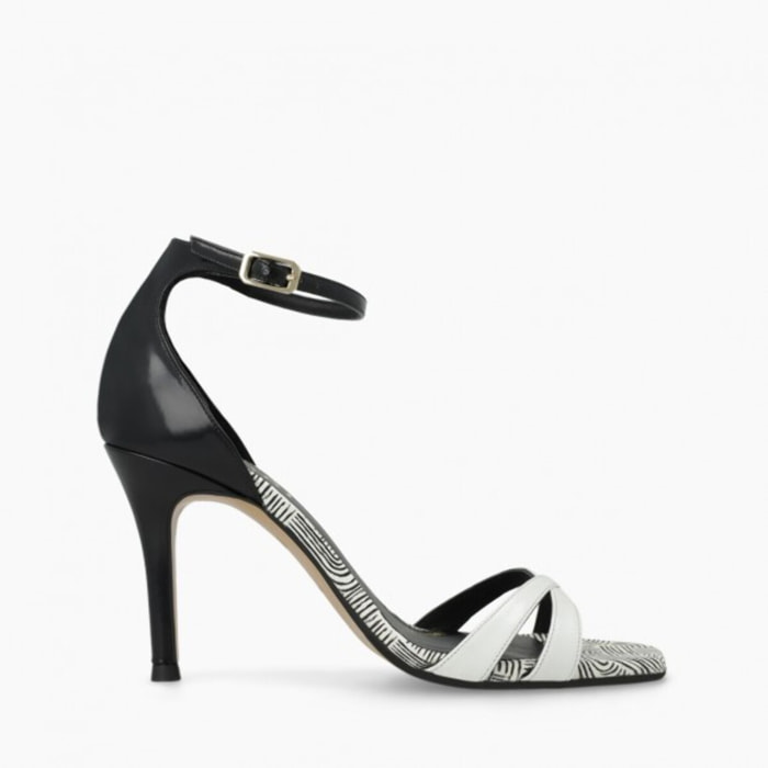 SANDALIAS NEGRAS SARLY-DE