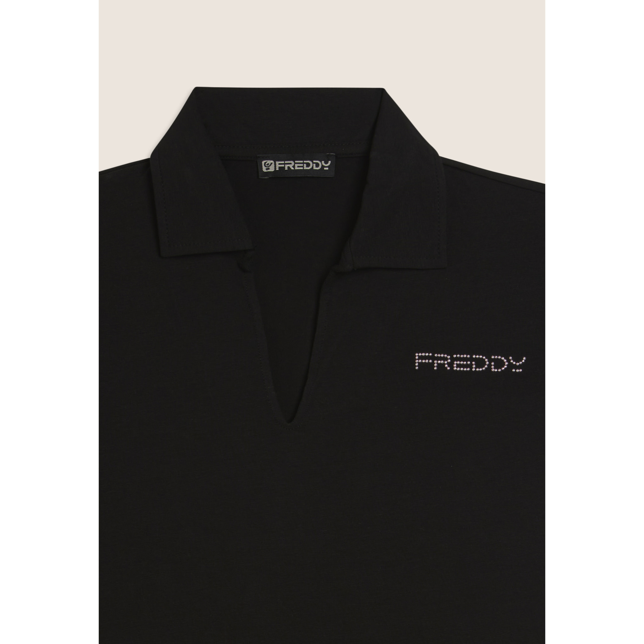 T-shirt Manica Corta con Scollo a V e Collo a Camicia