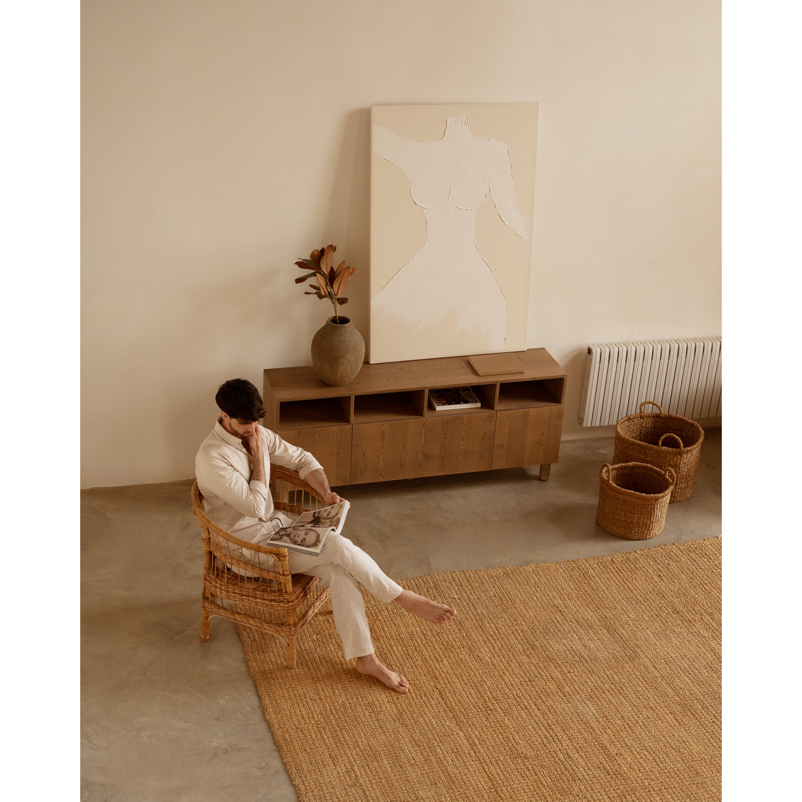 Buffet avec 4 portes en bois de placage de frêne naturel en teinte noisette de 176x40cm Hauteur: 75 Longueur: 176 Largeur: 40