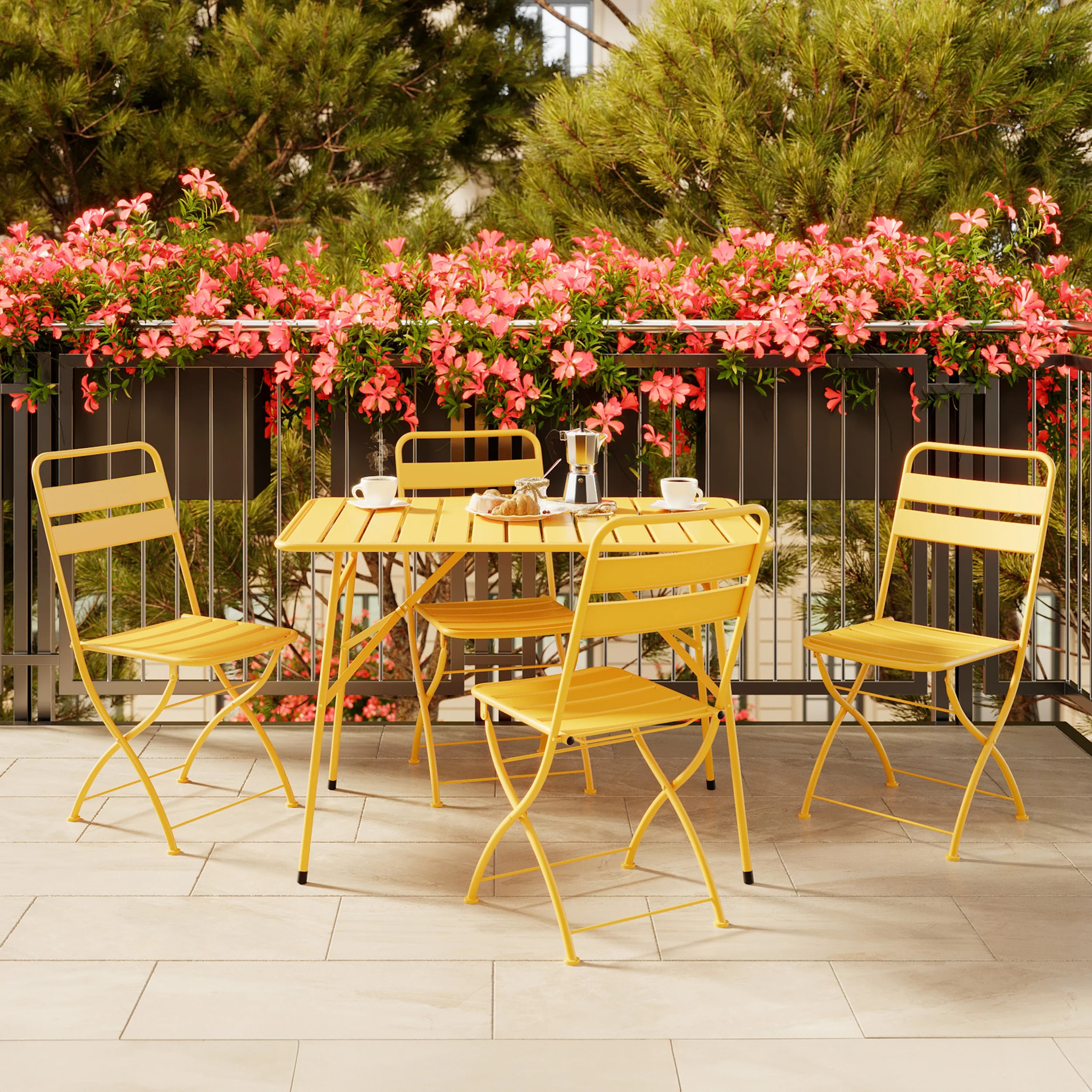 Table de jardin en métal jaune beurre 4 personnes - Yumi