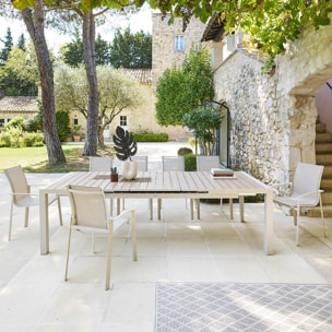 Table de jardin extensible rectangulaire "Évasion" en aluminium lin et argile traité époxy 10 places