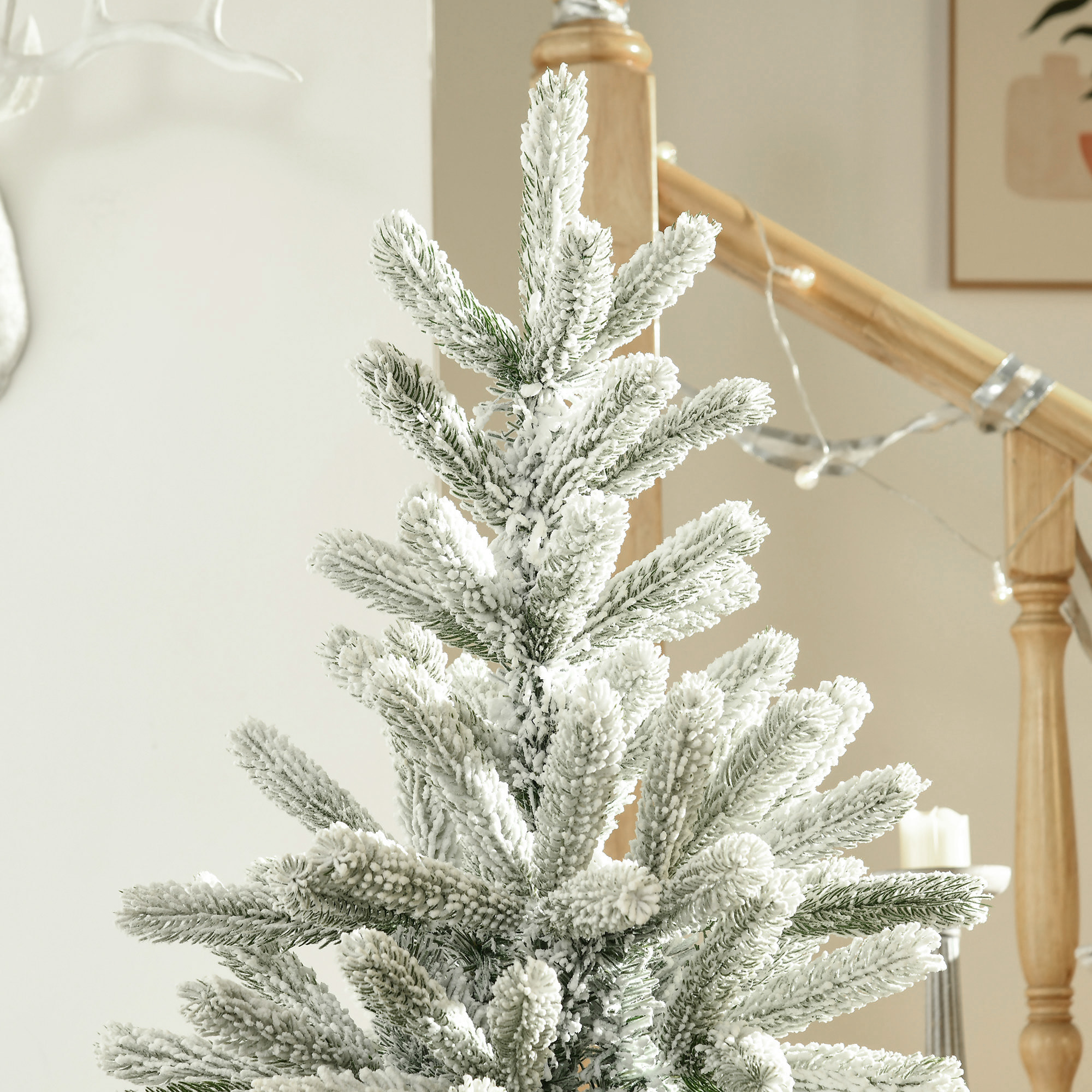 HOMCOM árbol de Navidad Nevado Artificial 150 cm con 521 Ramas PVC y PE Base Plegable y Soporte de Metal Decoración Navideña para Interiores Ø90x150 cm Verde y Blanco