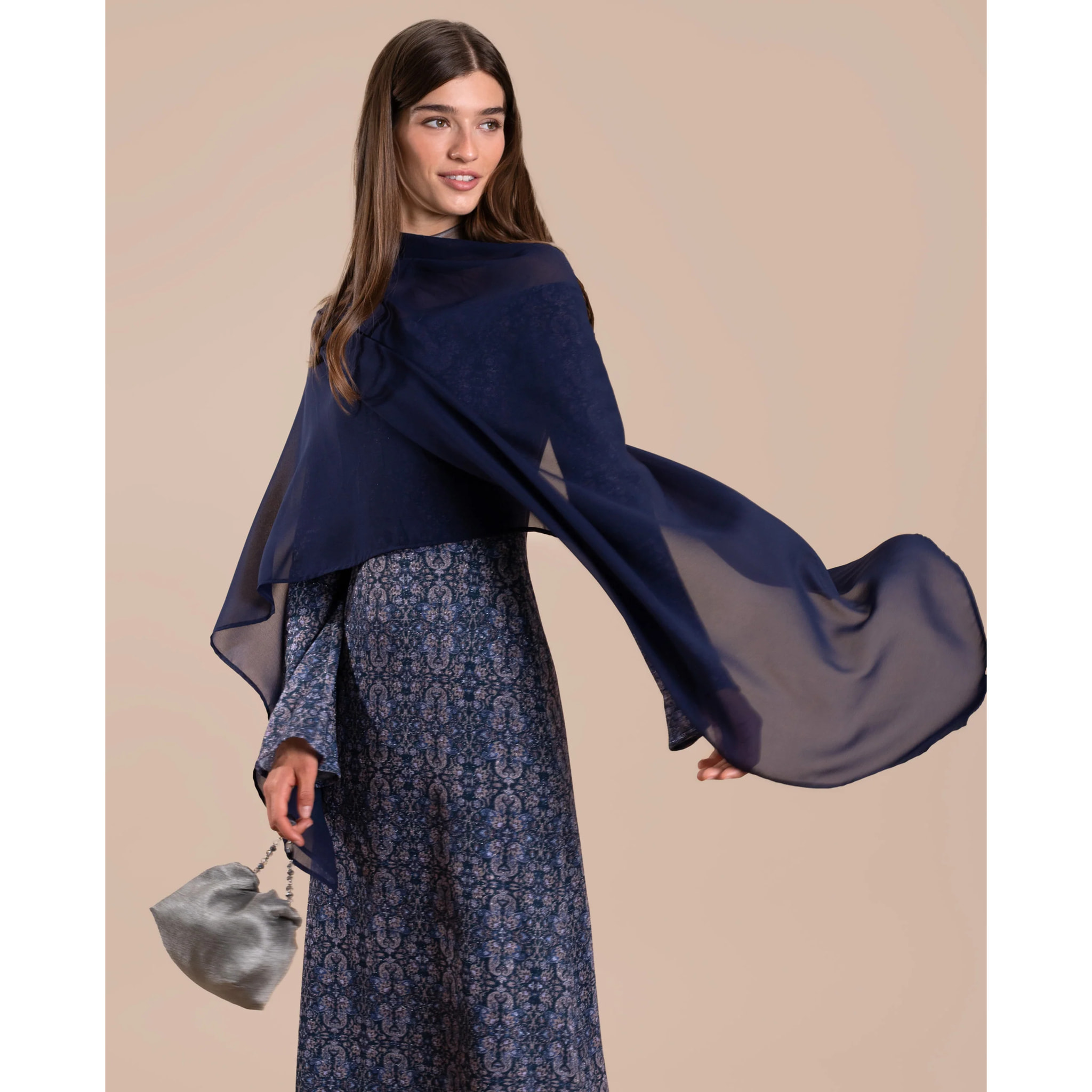 Echarpe de mujer elegante.