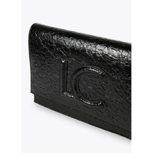 Borsa a tracolla piatta con patta in effetto pelle lucida