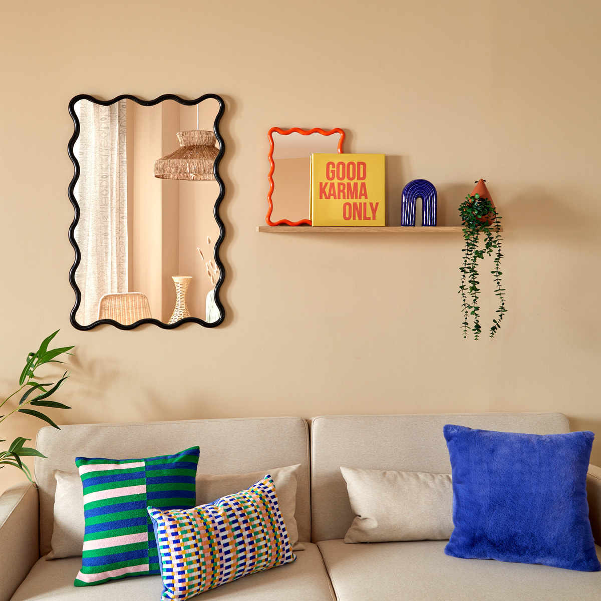 Miroir vague "Judy" noir 89x59cm