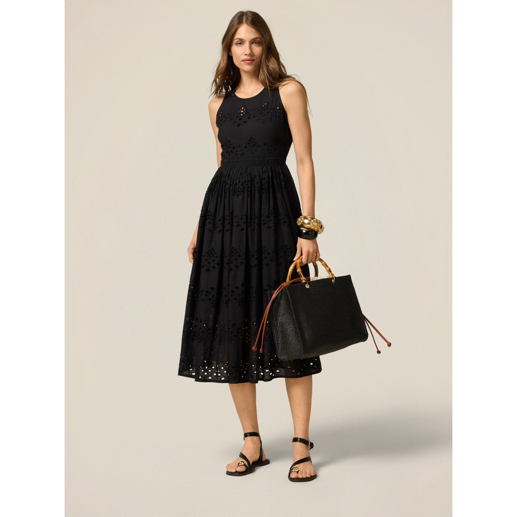 Oltre - Vestido acampanado de encaje bordado - Negro