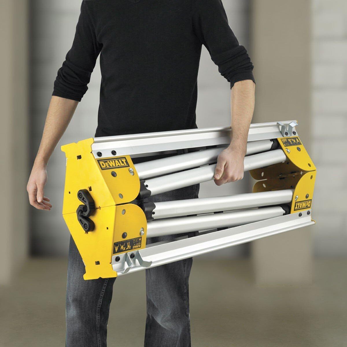 Piètement multi-usage compacte et léger pour scies à onglets - Capacité de charge de 454 kg - DEWALT - DE7035-XJ