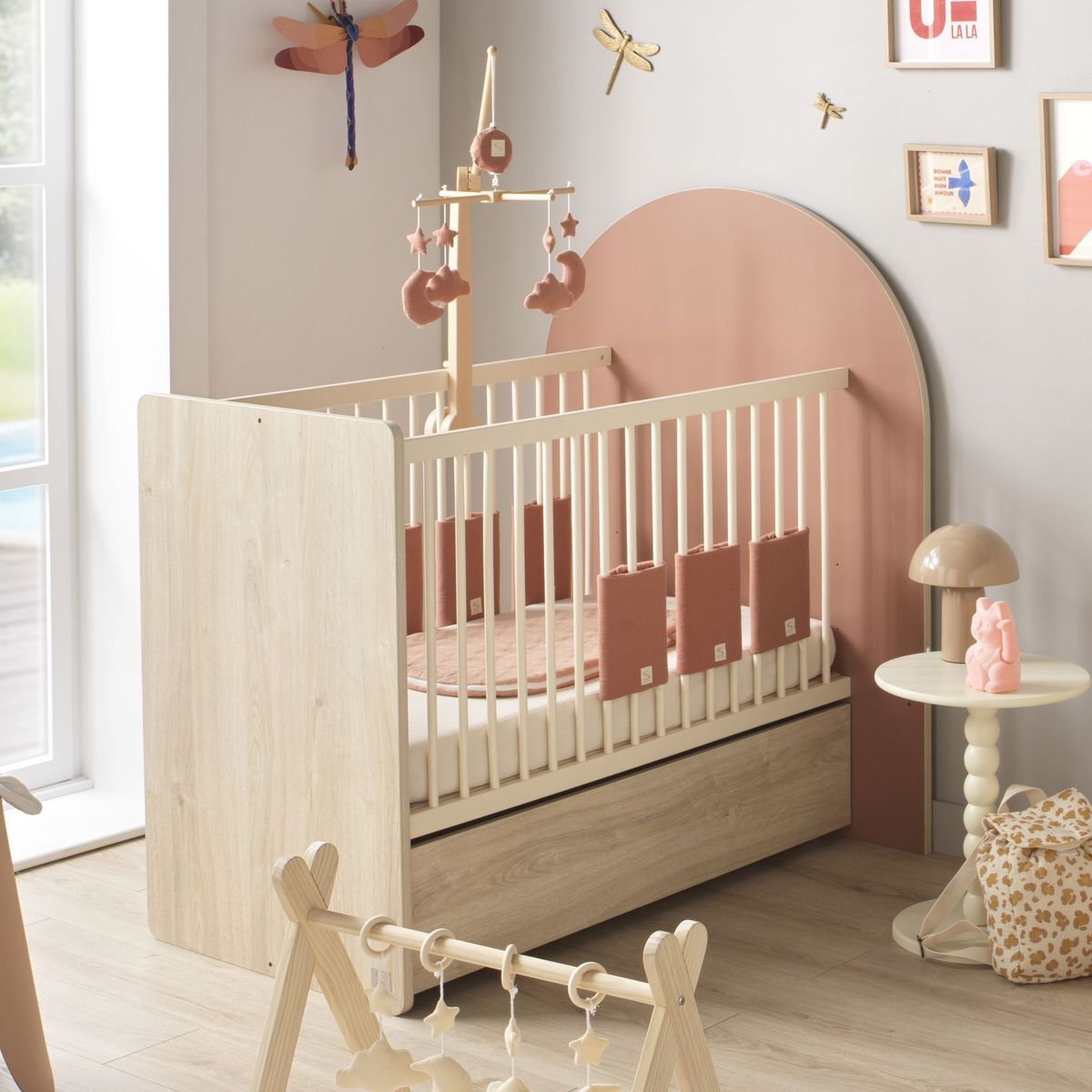 Lit bébé évolutif 120x60 en 90x190 - décor bois chêne sépia forme arche