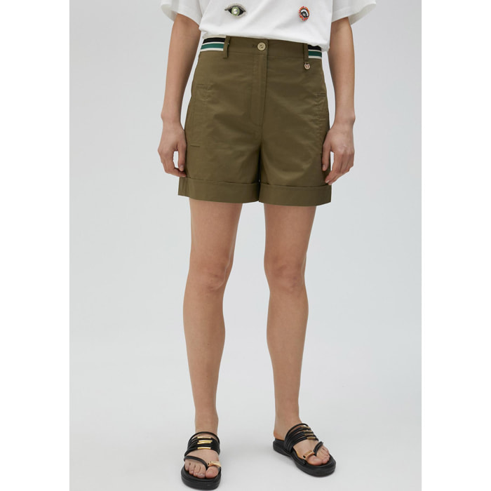 Shorts dettaglio colorato in vita