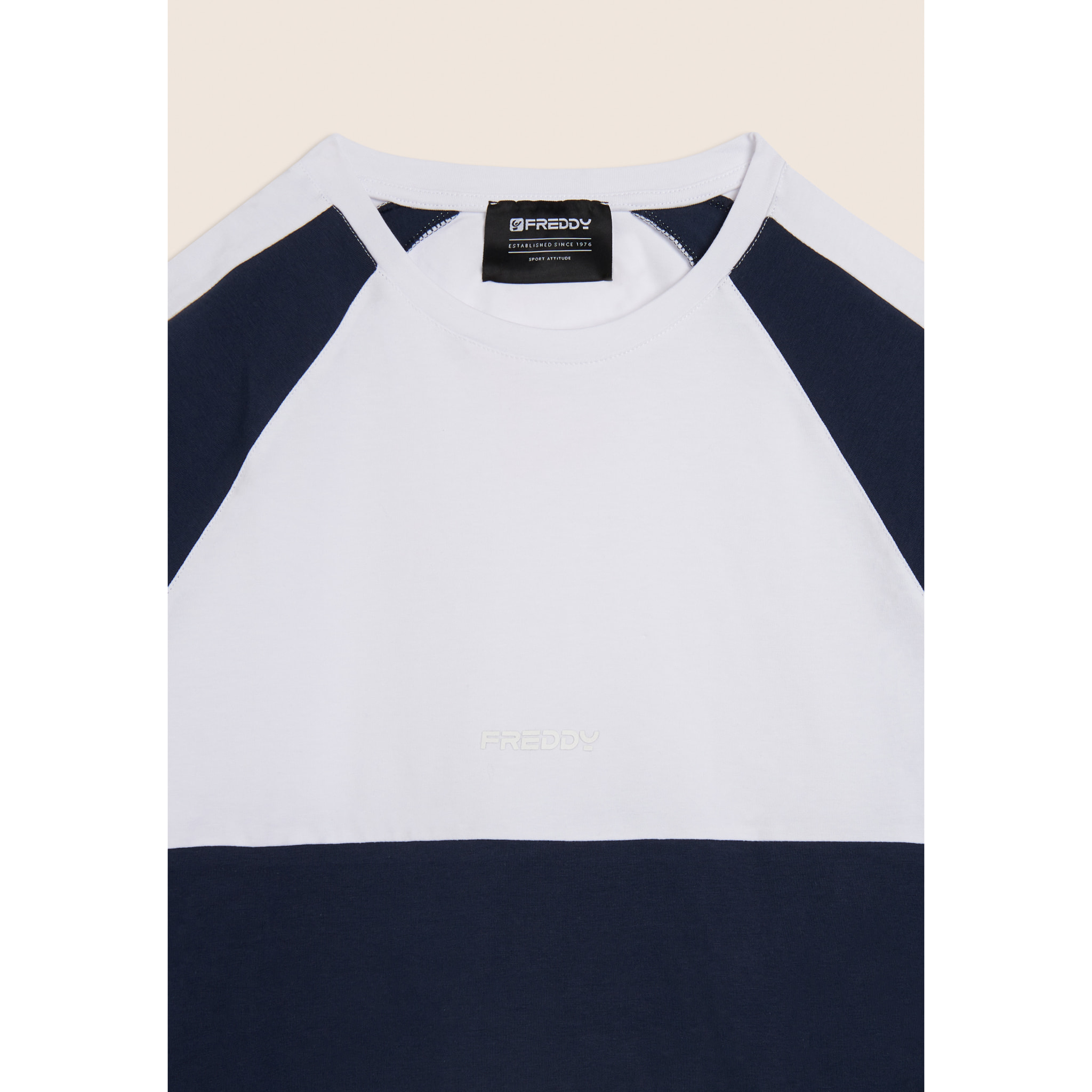 T-shirt con blocchi di colore