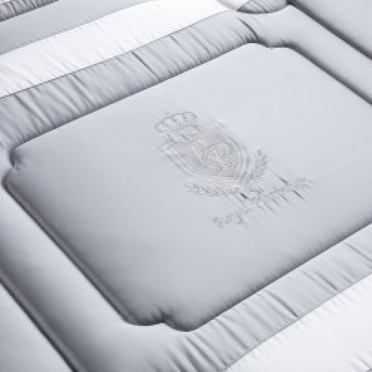 Matelas Royal | Mémoire de forme, Ressort ensachés & Latex | Soutien morphologique