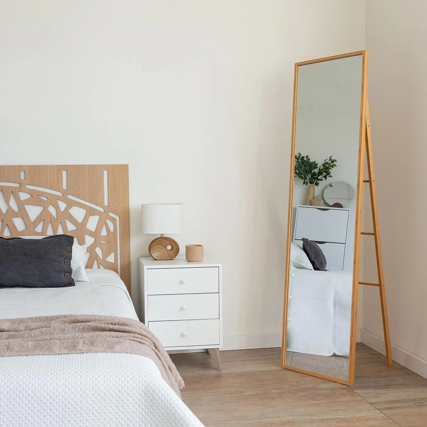 Miroir sur pied bambou 160cm