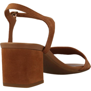 Sandalias Mujer de la marca GEOX  modelo D NEW ERAKLIA 50 E MARRON