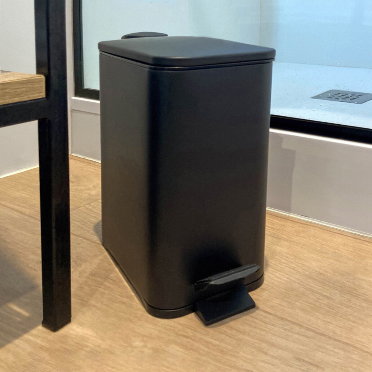 Poubelle à pédale Acier ERIK 5L Noir mat Spirella