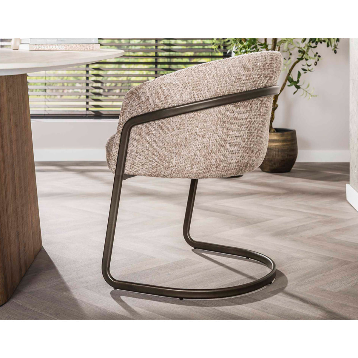 Teo - lot de 2 chaises - pieds en métal - en tissu texturé - Sable