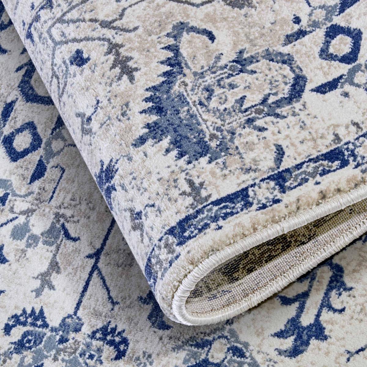 Tapis d'orient, motif oriental, kour, ambiance chaleureuse