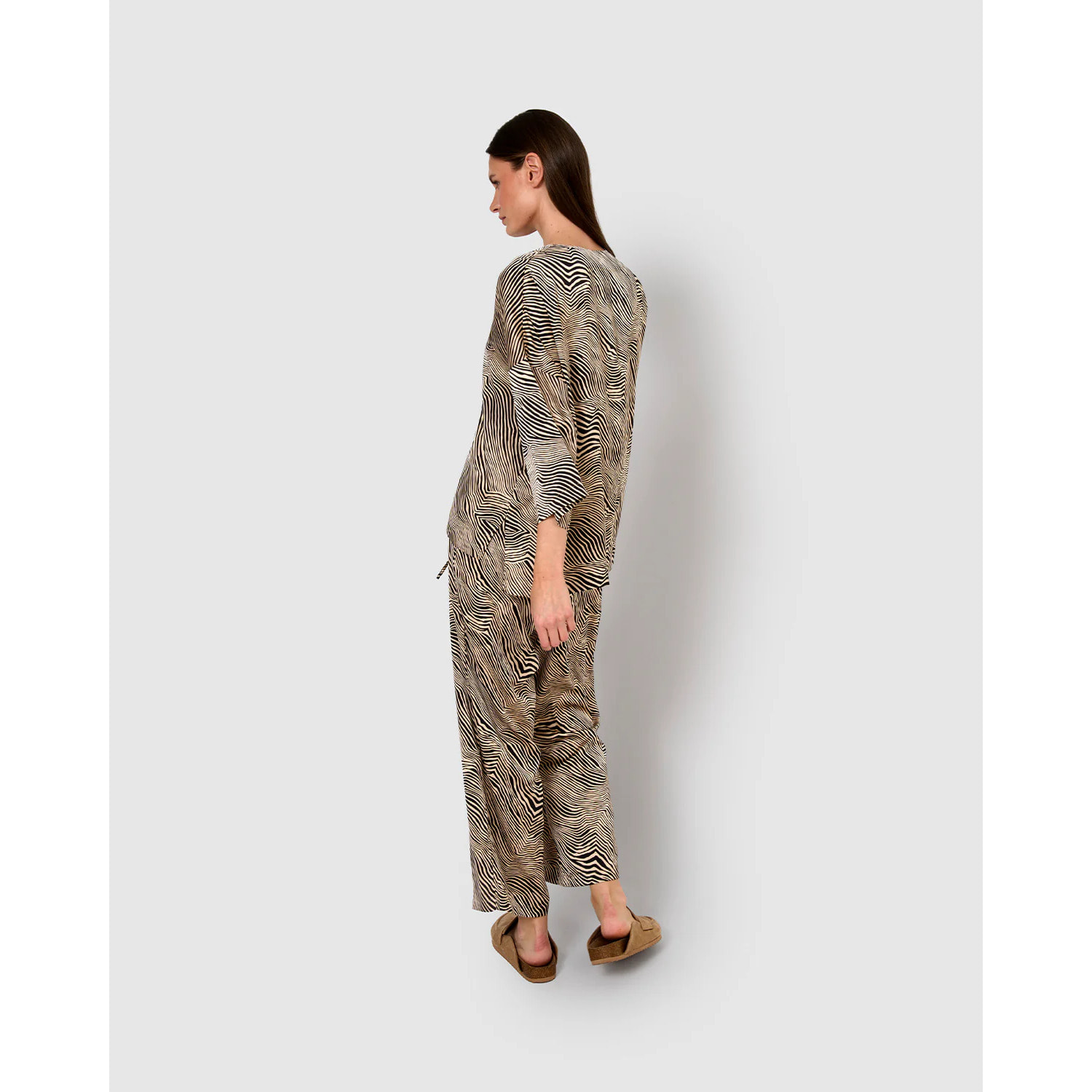 Blusa satén lazos drus beige