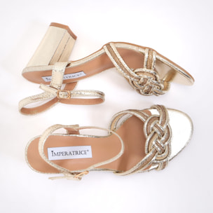 Sandali in simil pelle laminata con tacco comodo