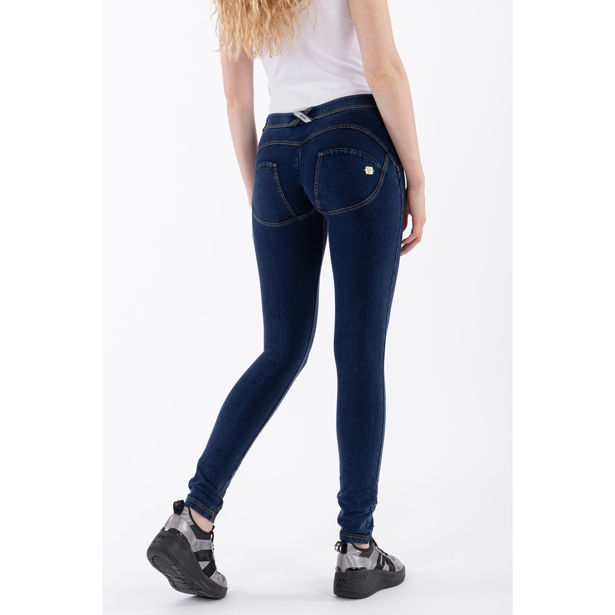 Pantalone WR.UP® skinny vita e lunghezza regular in denim scuro