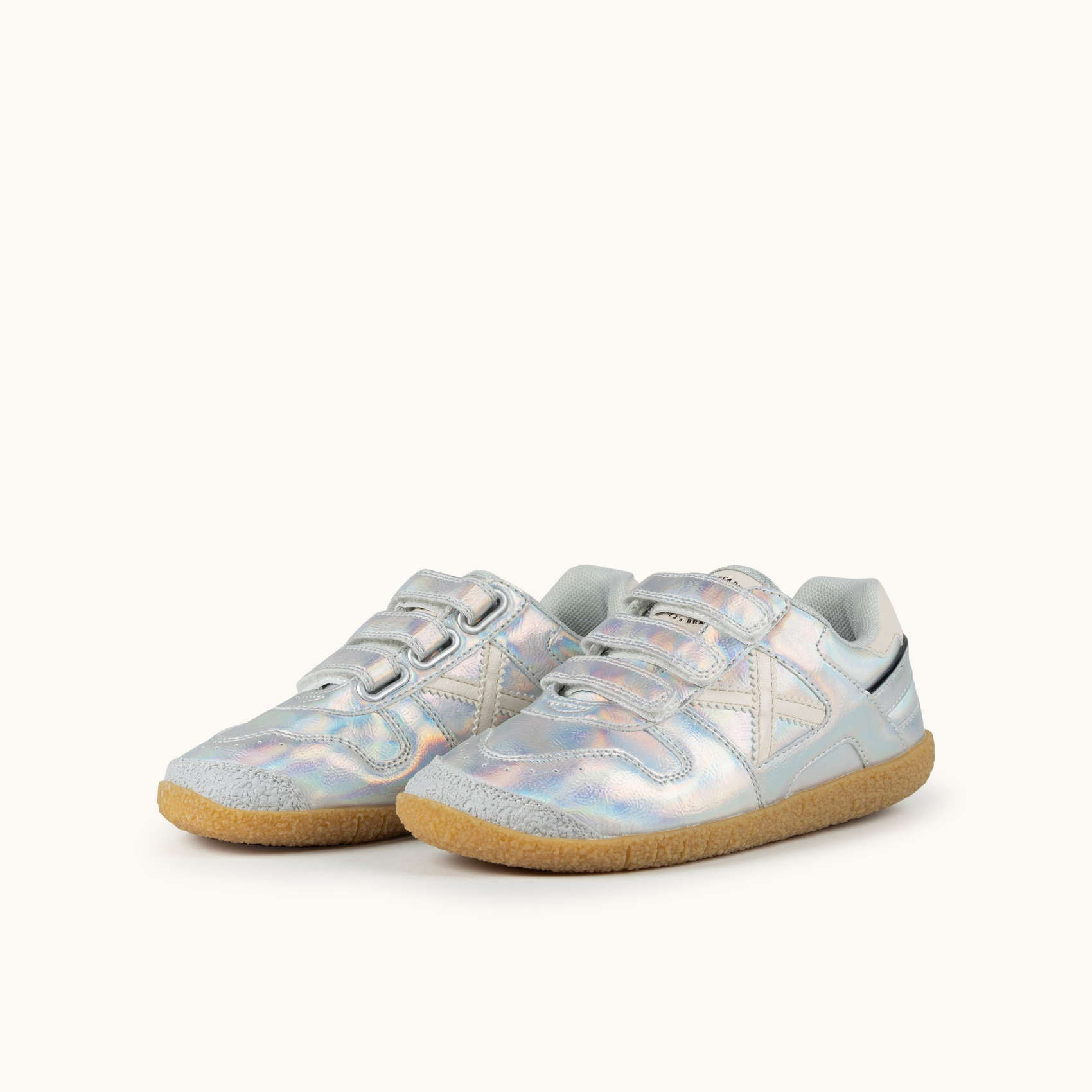 Zapatilla de infantil con Velcros en Acabado Metalizado Holográfico - MUNICH MINI GOAL VCO 1629