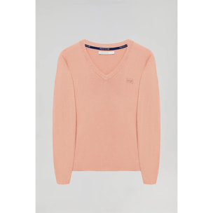 Maglione basic rosa pallido con scollo a V e logo ricamato tono su tono