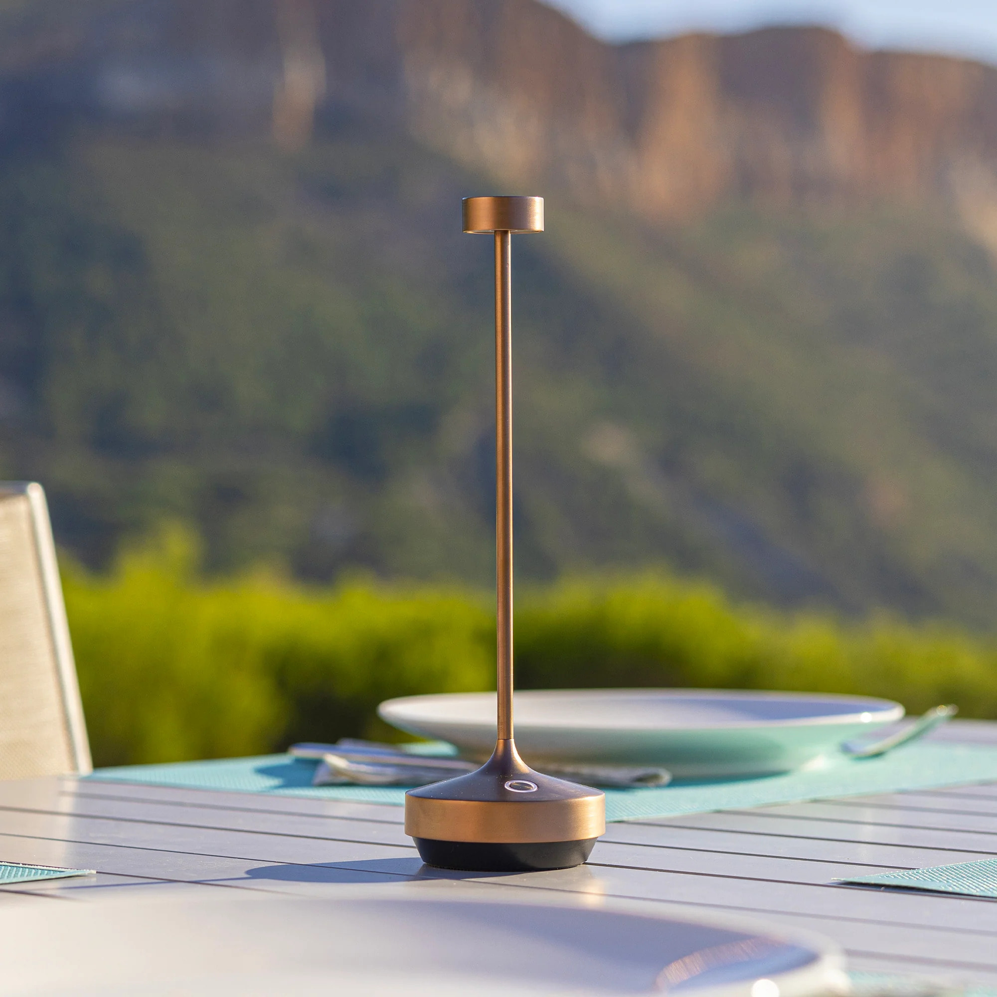 6 Lampe de table RUBY + Socle de charge
