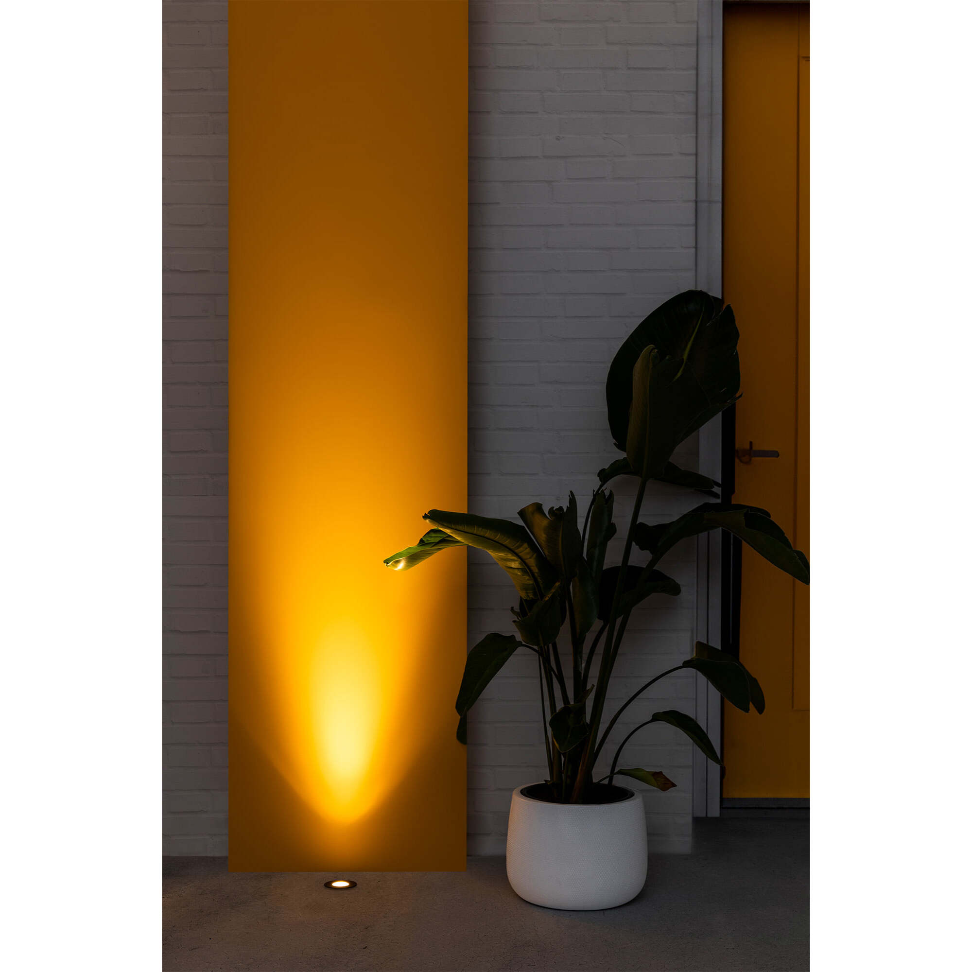 GRUND 80 Empotrable negro inox 7W