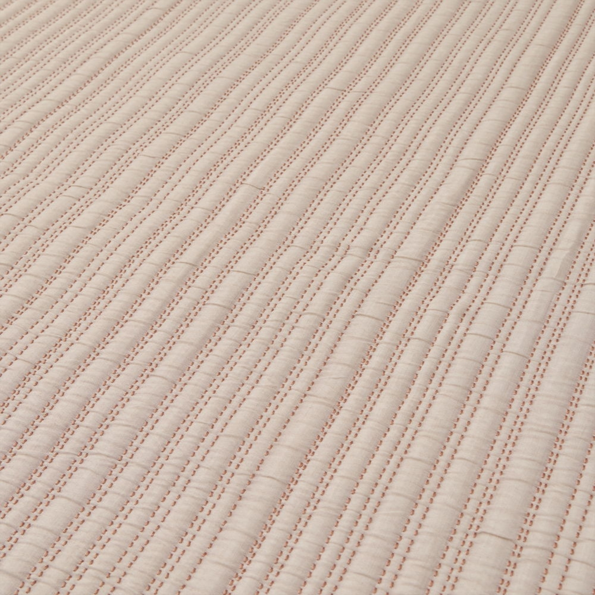 Colcha bicolor acolchada Licheri color rosa Algodón y poliéster