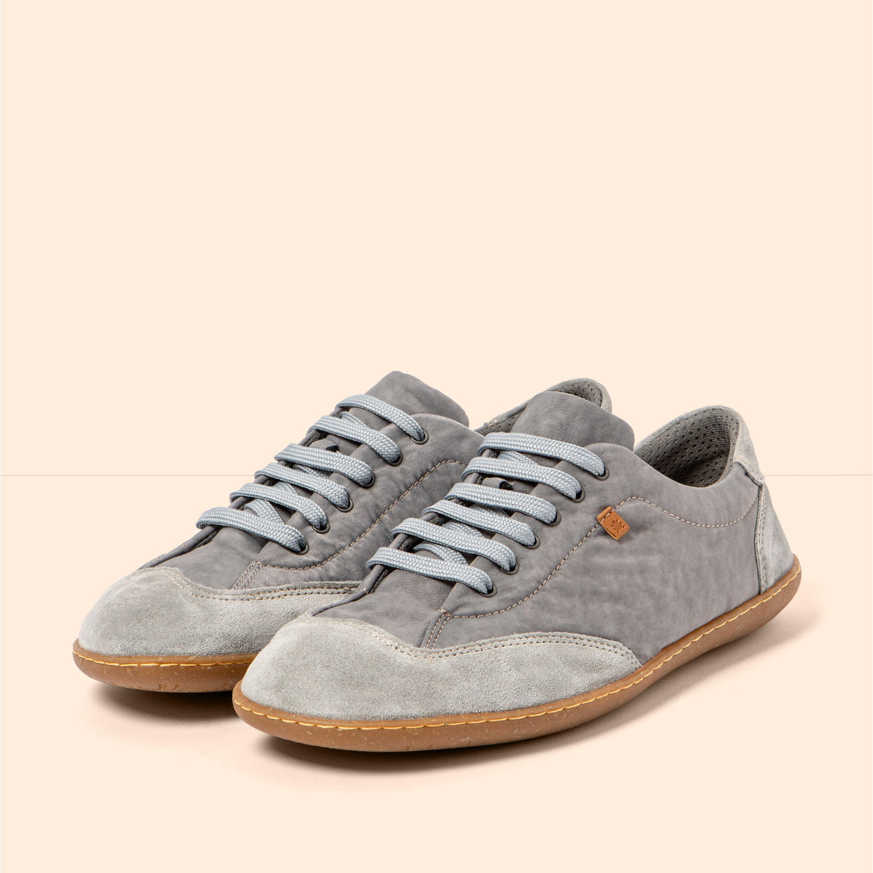 Zapatos N5295 NYLON GREY /EL VIAJERO color Grey
