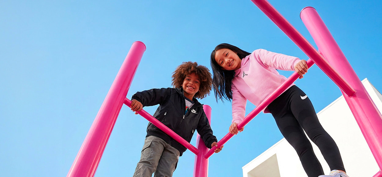 NIKE à bas prix sur VEEPEE