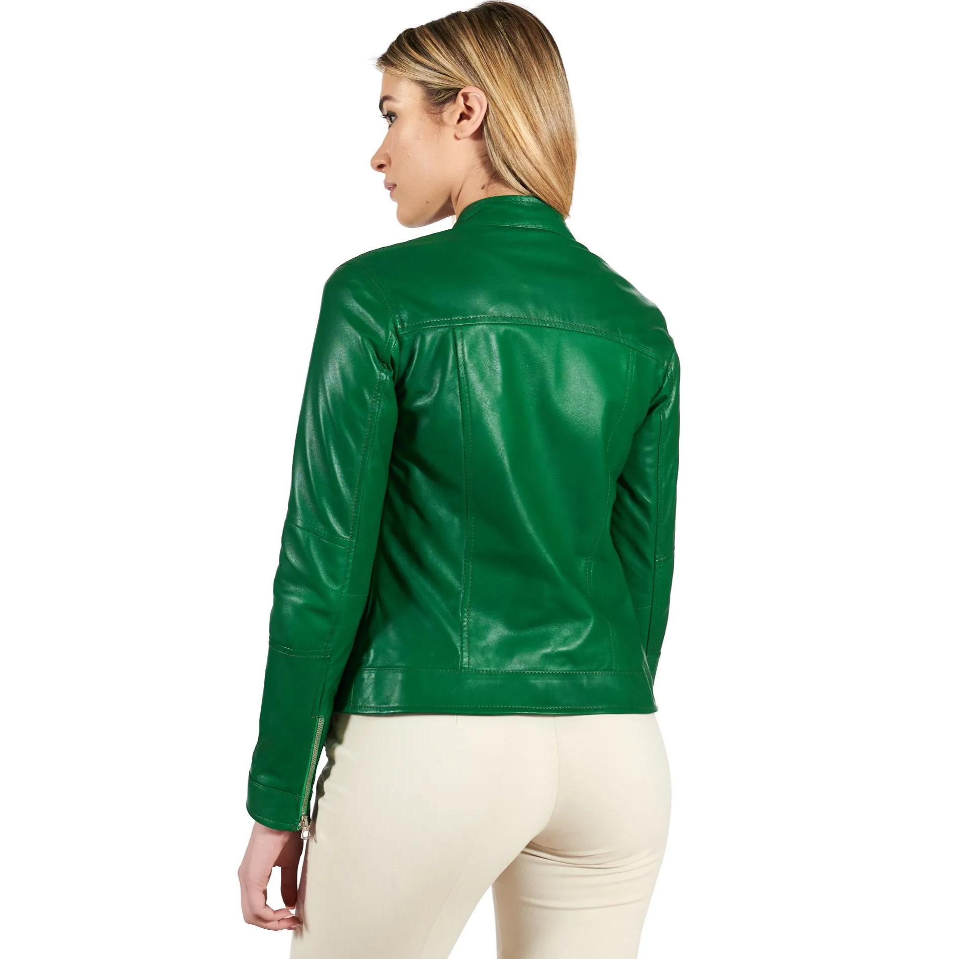 Giacca biker in pelle naturale verde effetto liscio