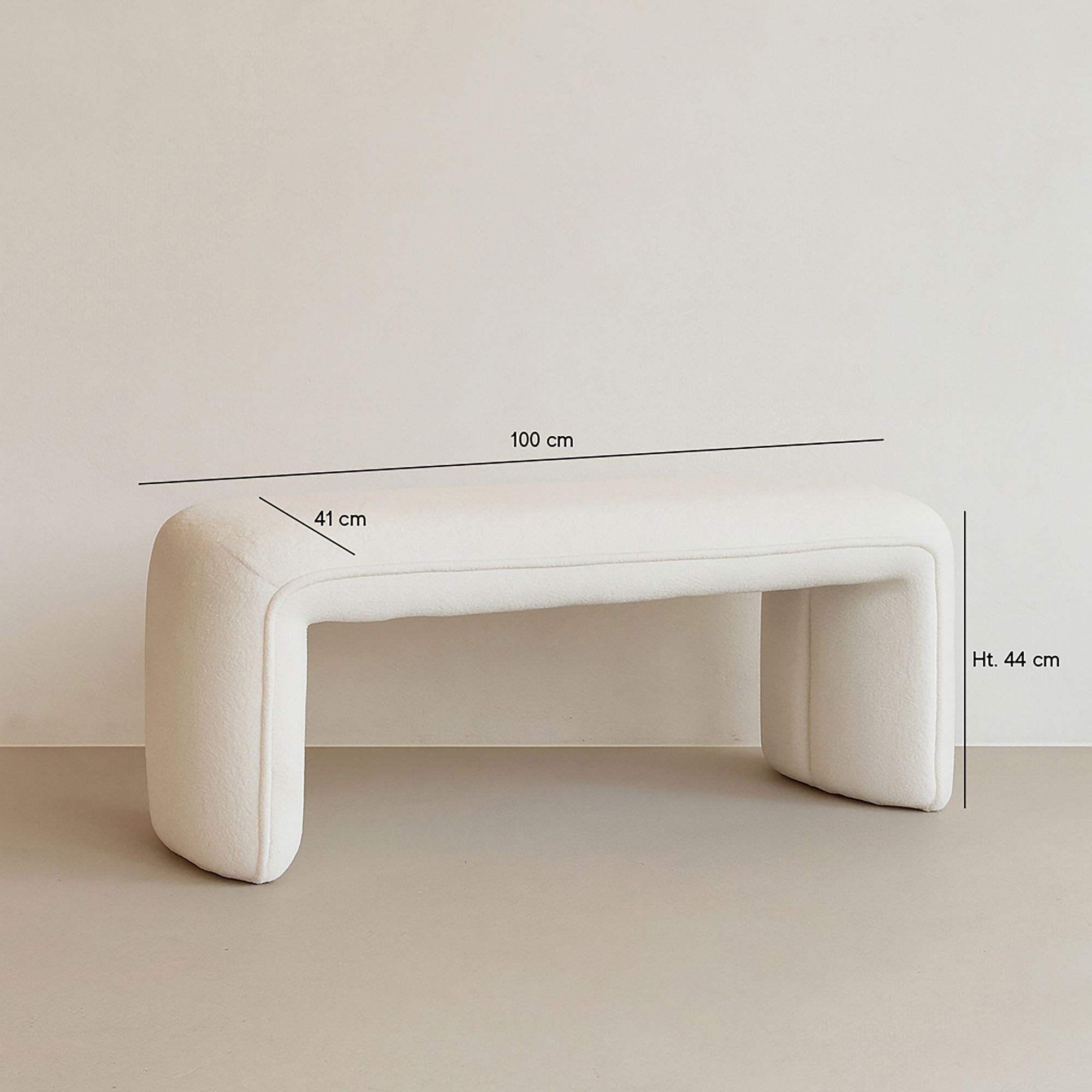 Banc en tissu bouclette beige et structure en bois MALO