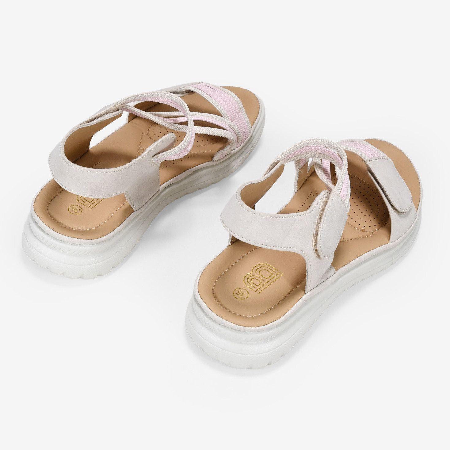 Sandalias deportivas beige con cierre fácil