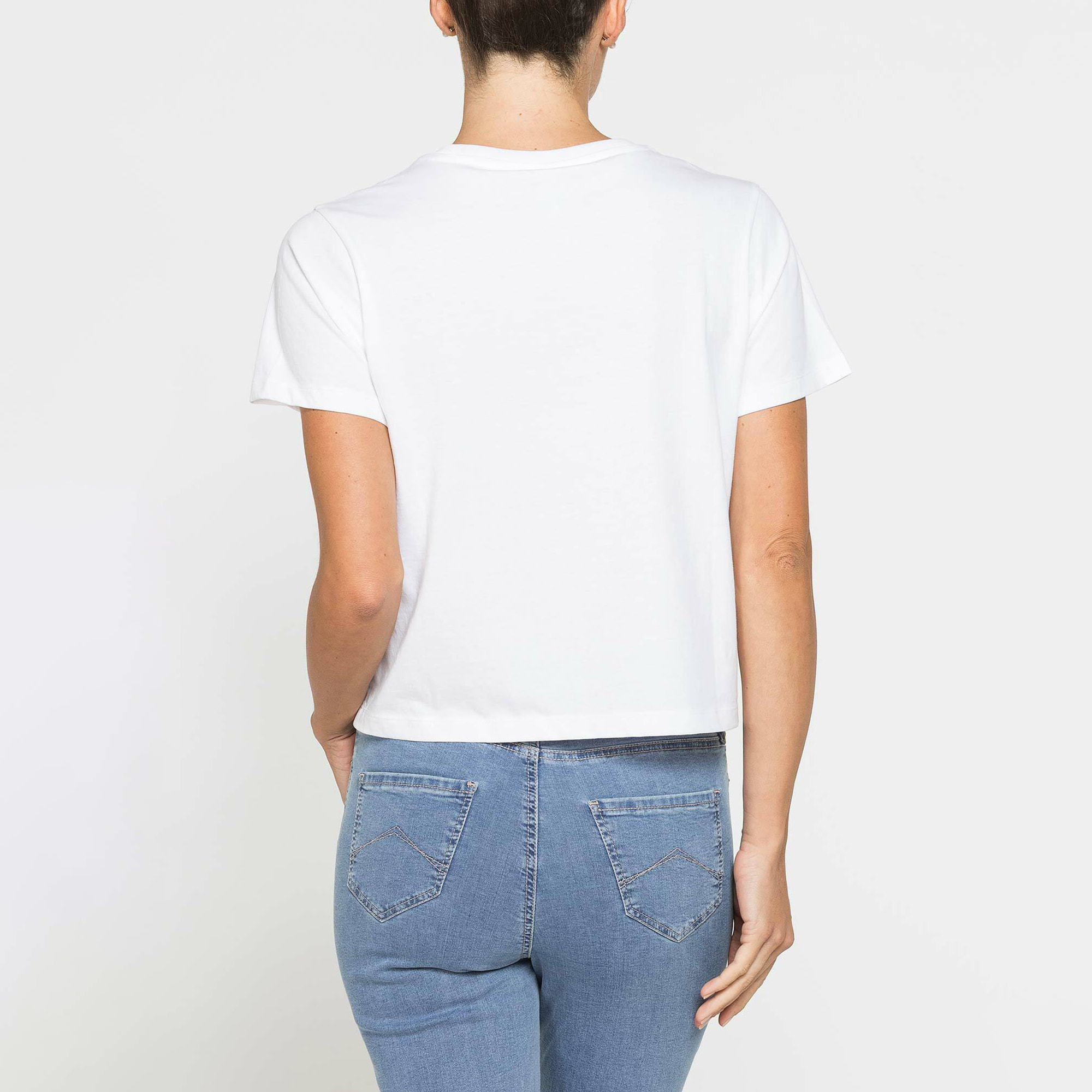 T-SHIRT CON APPLICAZIONI