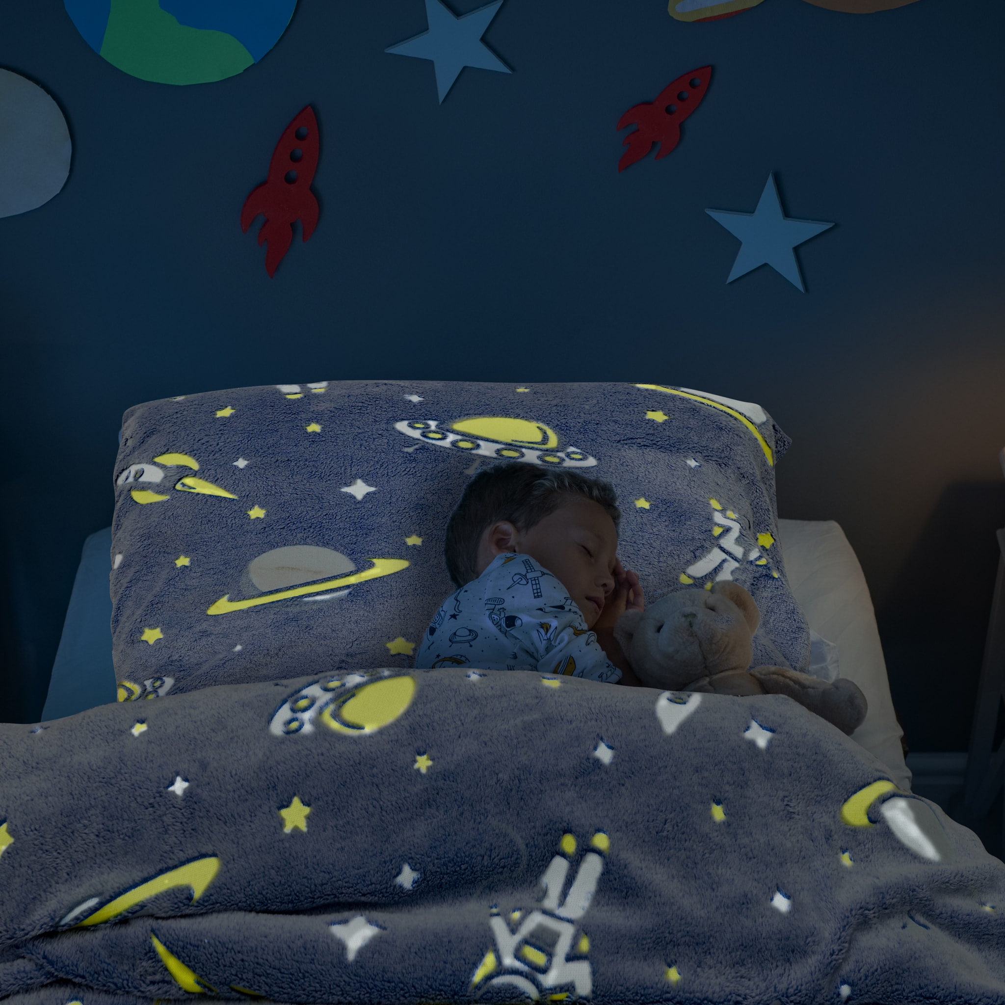 Parure de Lit - HOME DECO KIDS - Phosphorescente - Étoiles - Multicolore
