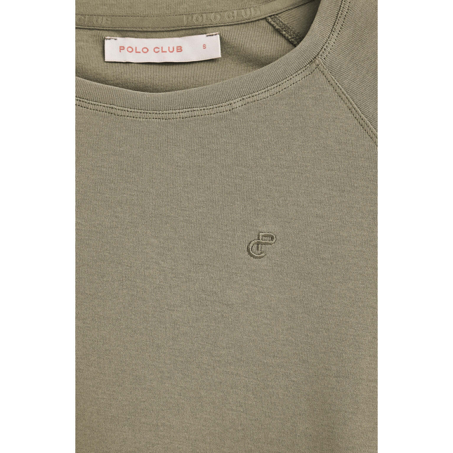 Camiseta verde Hesperia con monograma bordado