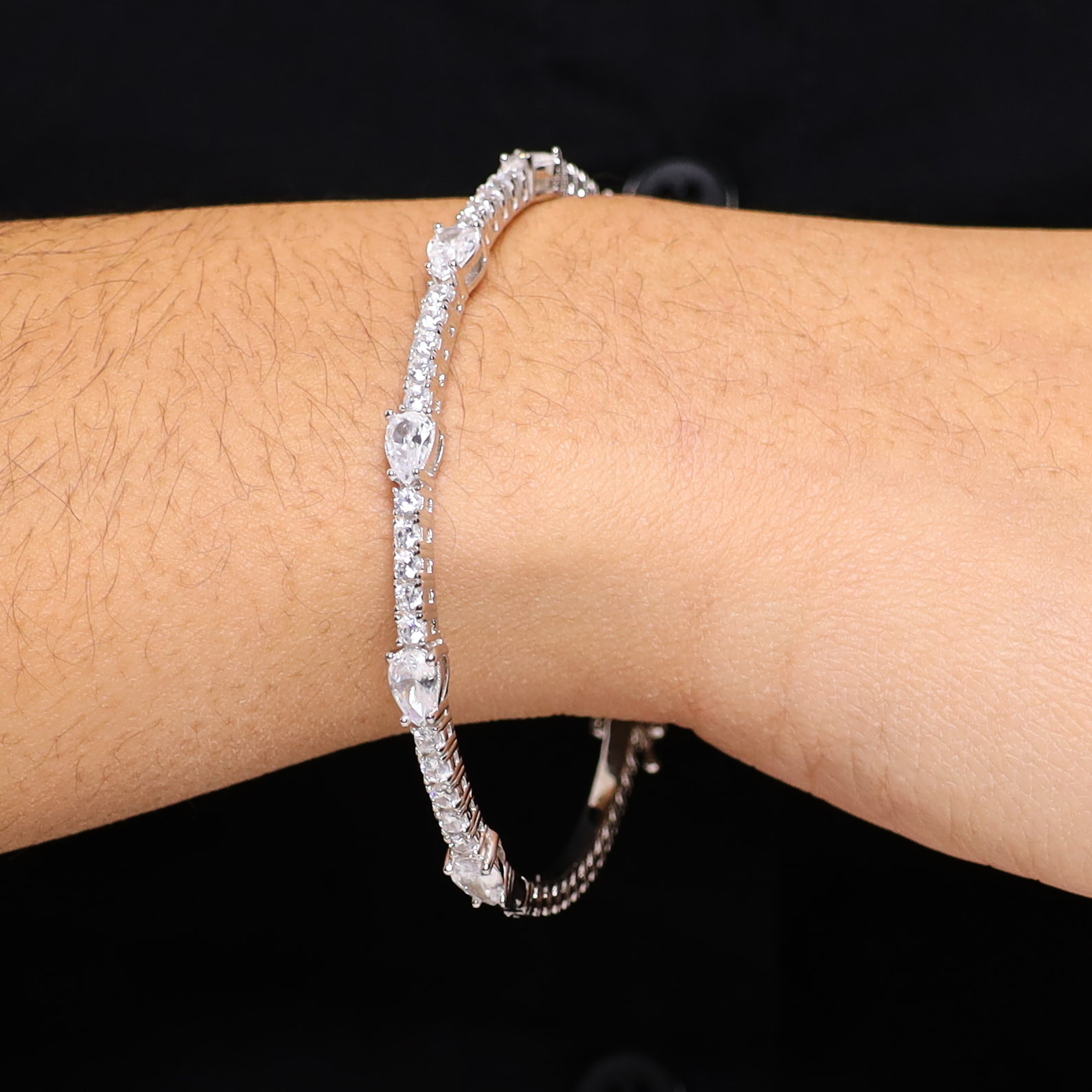 Bracciale Tennis 'Infinity' in Argento 925 con Cubic Zirconia Tonde e Ovali