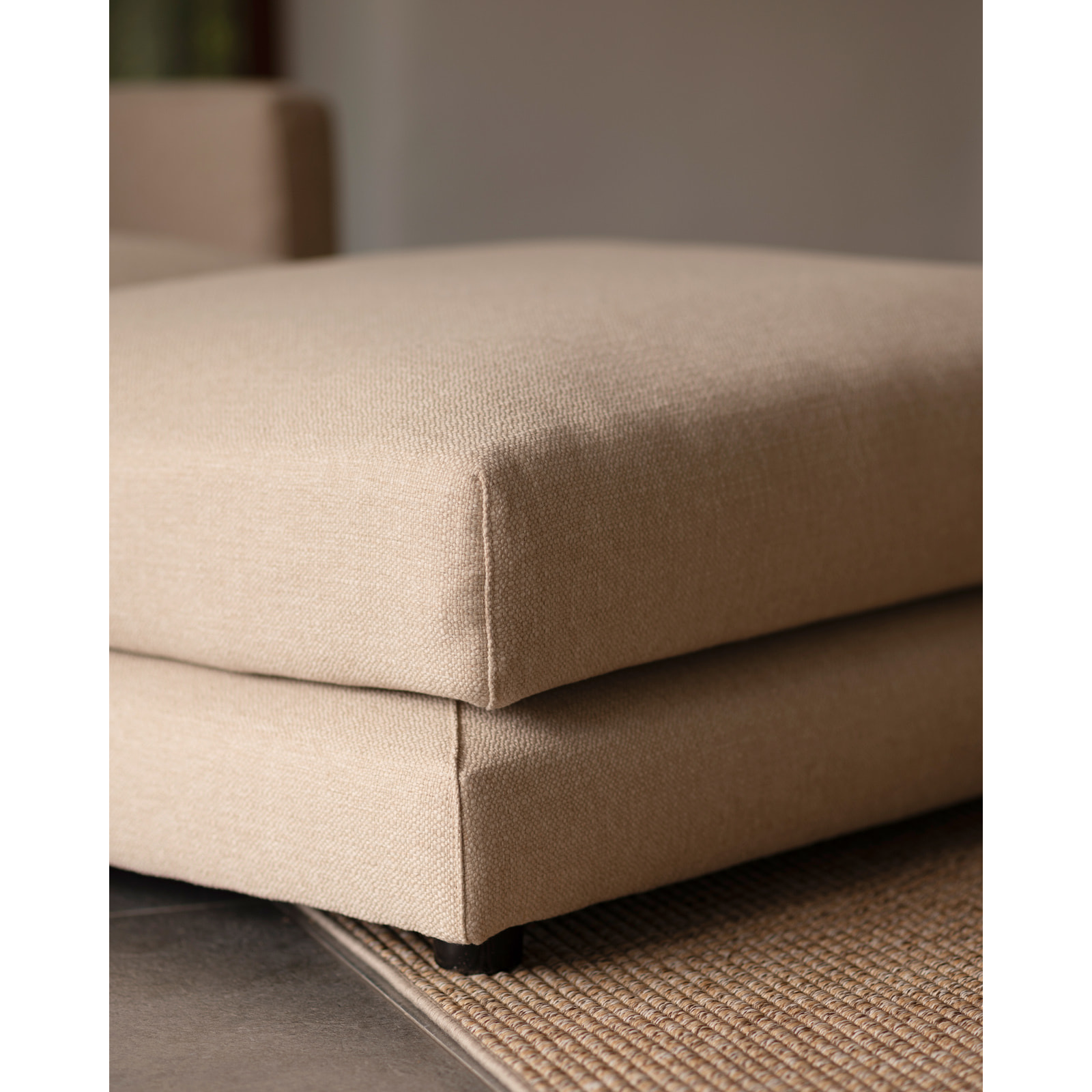 Pouf beige de 97x78cm Hauteur: 36 Longueur: 97 Largeur: 78
