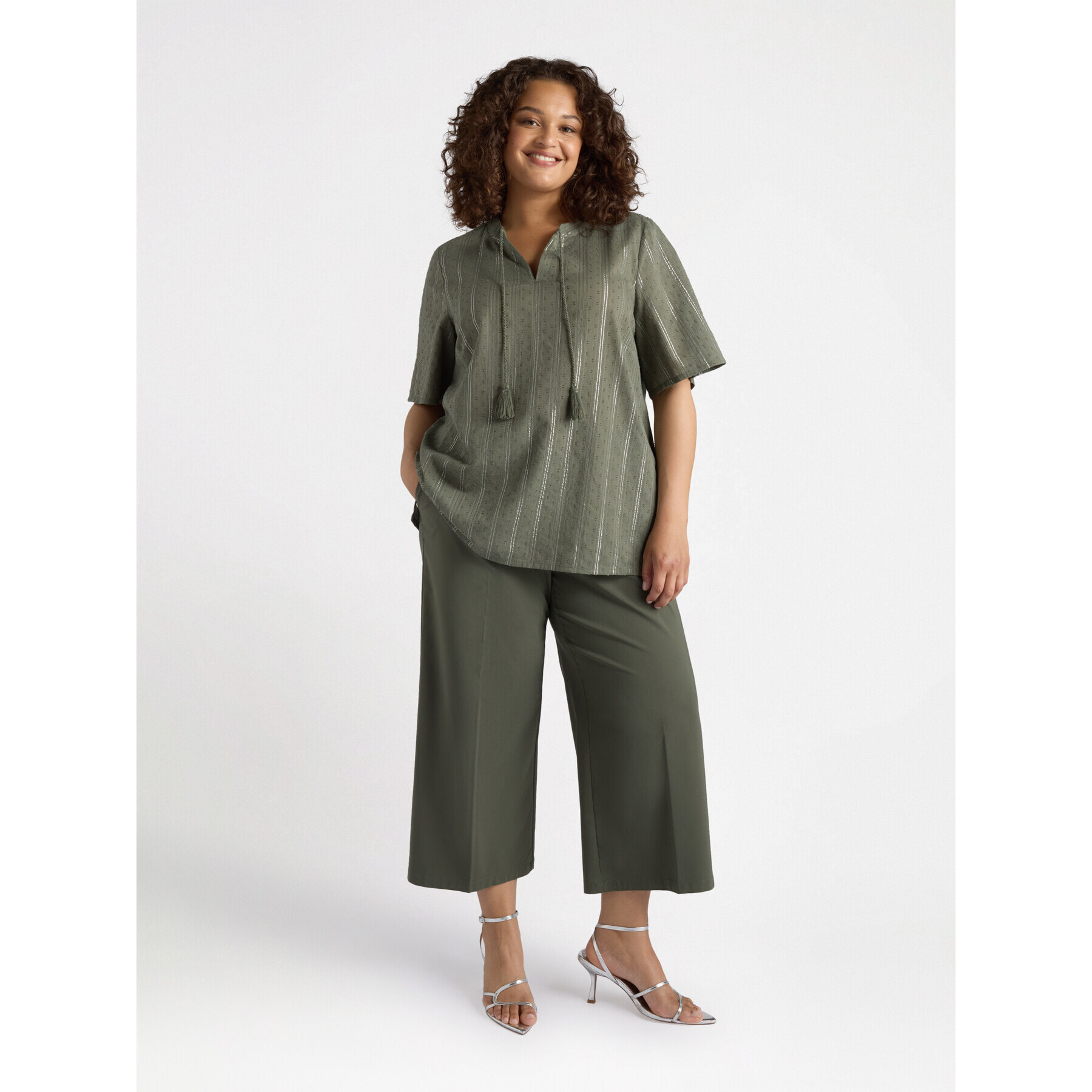 Fiorella Rubino - Pantaloni cropped leggeri - Verde militare