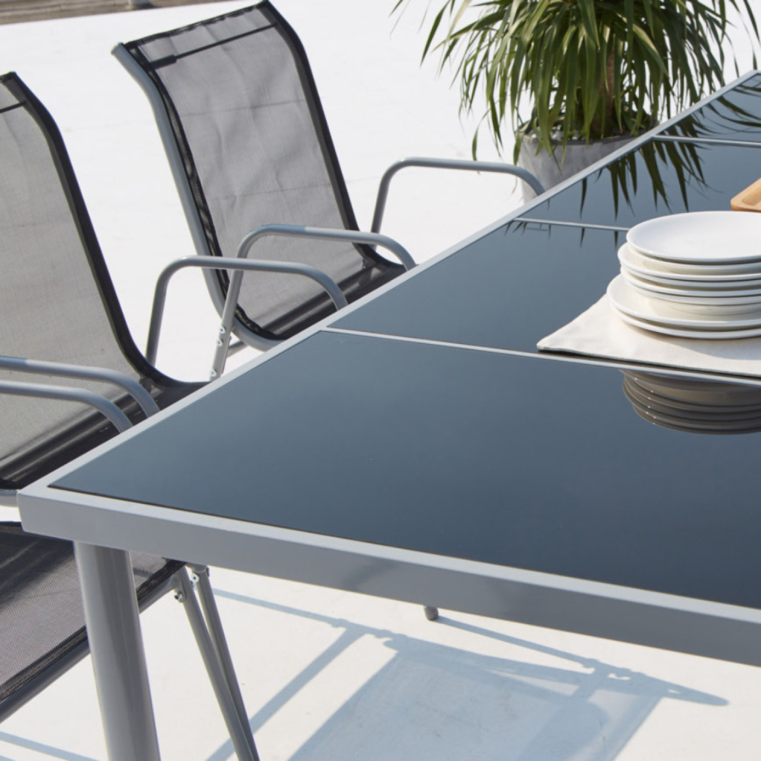 Table de jardin et 8 chaises en acier et toile PVC gris ATIMA