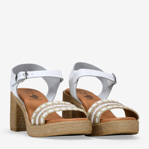 Sandalias de piel blancas con tacón efecto esparto